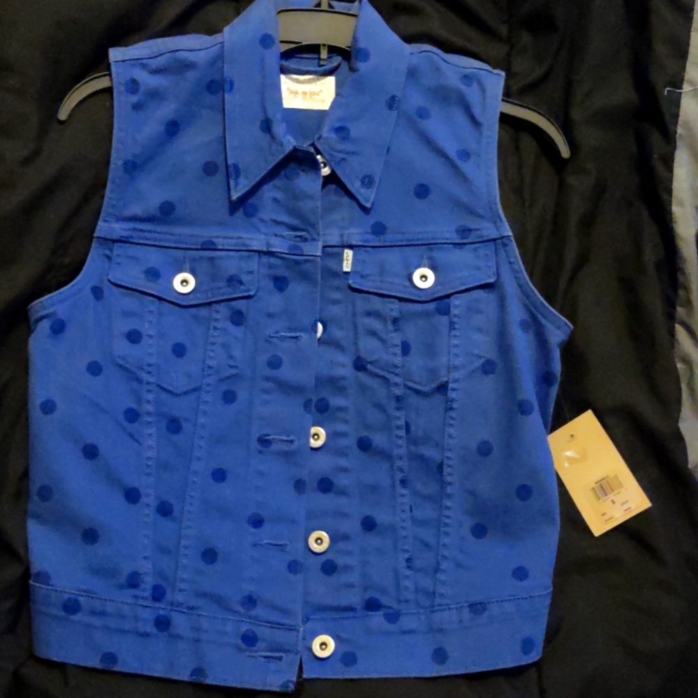 Levis Women's vest blue with dark blue polka dots, size small.